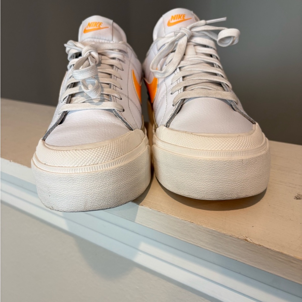 Nike Court Legacy Lift Platform Shoe White Womens Size 9 DM7590-109 - Picture 9 of 9